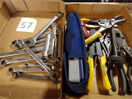 WRENCHES - PLIERS ( 2 FLATS )