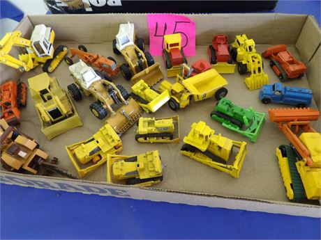 ASSORTMENT OF SMALL SIZE CONSTRUCTION TOYS ETC