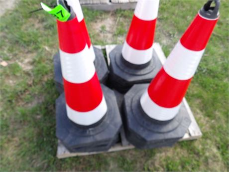 YARD CONES ( 24 TOTAL )