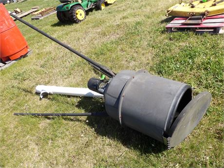 MOULTRIE STAND UP FEEDER