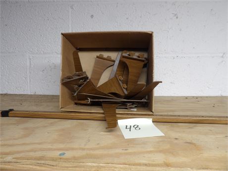 SHELVING HARDWARE