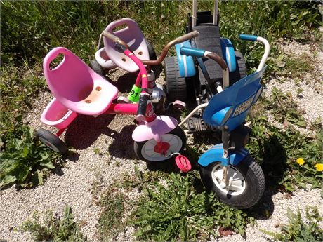 TODDLER SIZED TRICYCLES