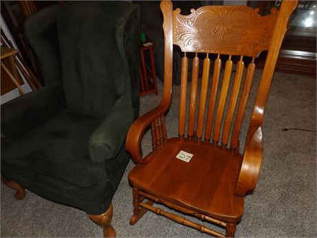 WOODEN ROCKING CHAIR - VINTAGE CHAIR