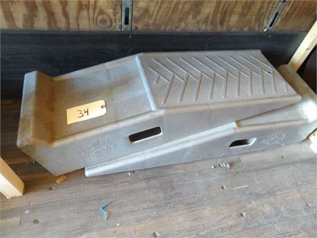 HEAVY PLASTIC RAMPS