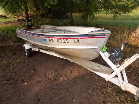 ALUMA CRAFT BOAT ( MERC 6 HP TWIN )  W / TRAILER ( HAS CARD )