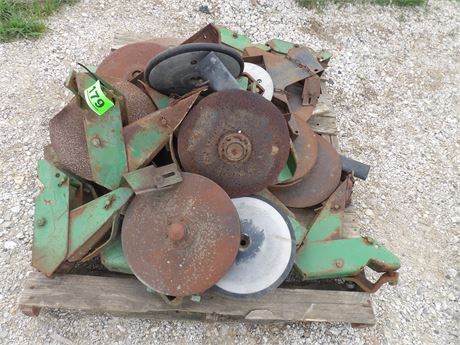 JOHN DEERE COULTERS