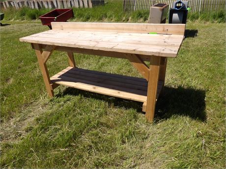 WOOD SHOP BENCH