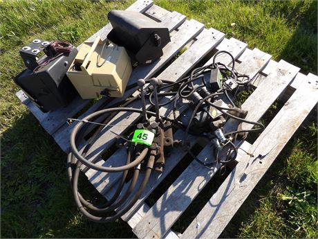 HYDRAULIC CONTROLS - RADIOS