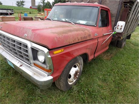 FORD F350 CUSTOM PICK UP DUALLY PARTS/PROJECT - NO TITLE