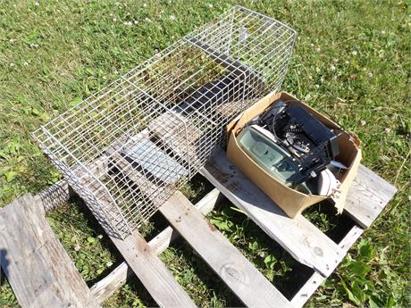 LIVE TRAP - BOX MISC ITEMS