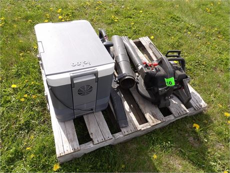 IGLOO COOLER - LEAF BLOWERS - CRAFTSMAN CHAINSAW