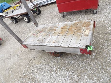 ROLL AROUND RAILROAD STYLE CART