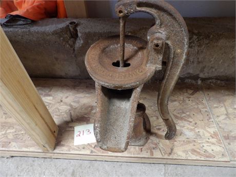 VINTAGE HAND CISTERN PUMP