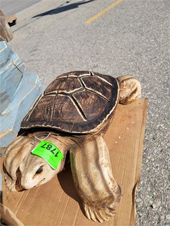 TURTLE CHAINSAW WOOD CARVING