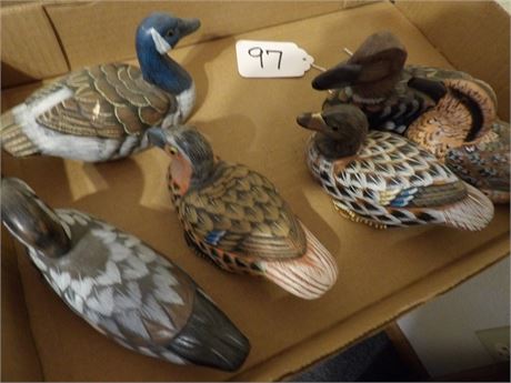 WOODEN & CERAMIC DUCKS