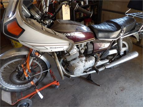 HONDA 750 PARTS BIKE