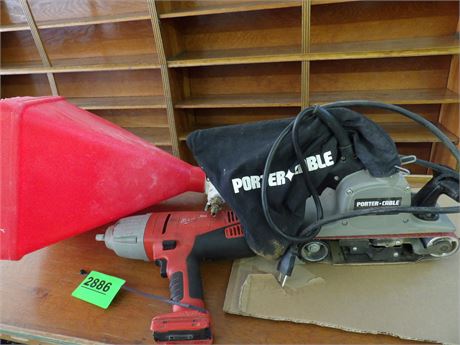 POWER TOOLS - PORTER CABLE SANDER - DRYWALL & PLASTERING SPRAYER HOPPER