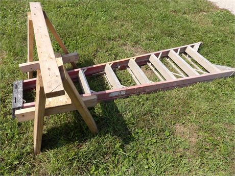 WERNER 8' STEP LADDER/ SAW HORSE