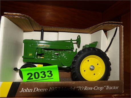 JOHN DEERE 1953 MODEL "70 ROW CROP" TRACTOR NO.#5611