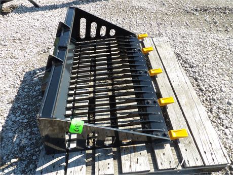 MINI SKID ROCK BUCKET