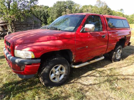 1997 DODGE RAM 1500 4X4 PICK UP  - BARN FIND - HAS TITLE