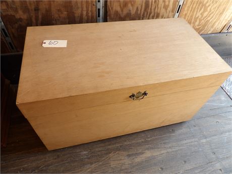 VINTAGE CEDAR TRUNK ( INSIDE )