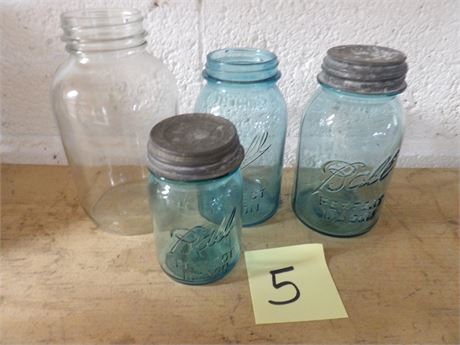 BALL JARS - 1 CLEAR JAR - ( 4 TOTAL )