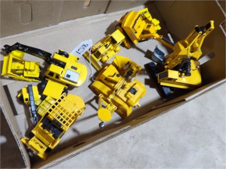 ASSORTMENT OF CONSTRUCTION TOYS