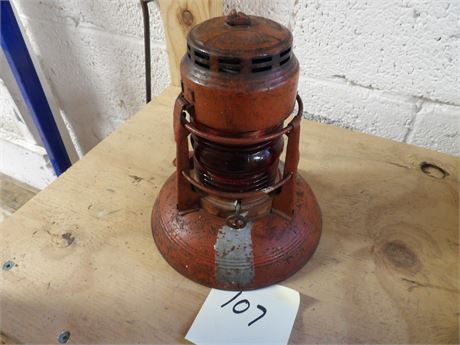 DIETZ NO. 40 LANTERN