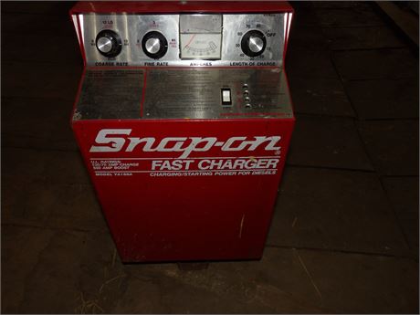 SNAP ON FAST CHARGER (B)