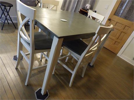 KITCHEN TABLE ( HIGH TOP )  W / 4 CHAIRS