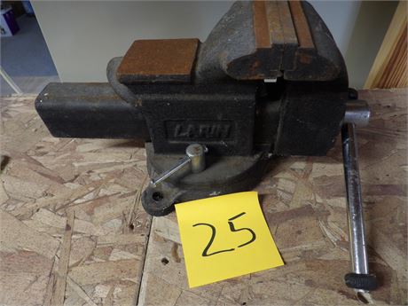 LARIN ( SMALL SIZE ) BENCH VISE