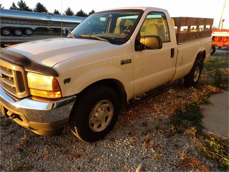2001 FORD F250  PICK UP TRUCK  - ( HAS TITLE ) SEE DESCRIPTION