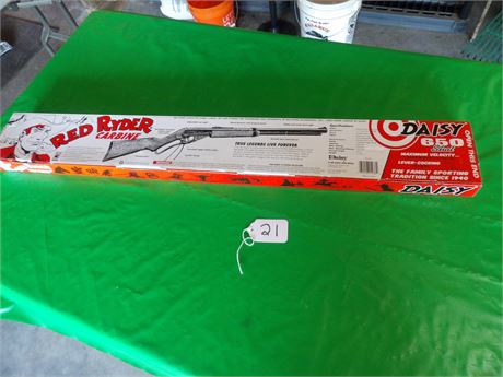 RED RYDER CARBINE-DAISY 650 .177CAL BB'S ( APPEARS UNUSED )