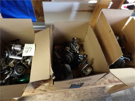 LARGE ASSORTMENT OF FISHING REELS