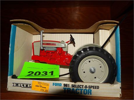 FORD 981 SELECT-O- SPEED TRACTOR ( ERTL )