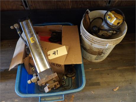 TUB/PAIL W / MISC TOOLS