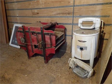 ROOM CLEAN OUT - PLATFORM SCALE - FANNING MILL ETC ( B )