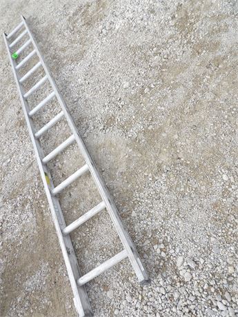ALUMINUM LADDER
