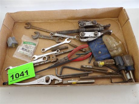 WRENCHES - SCREWDRIVERS - SHOP ITEMS ETC