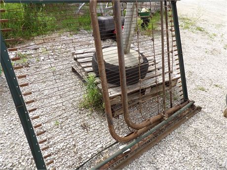 VINTAGE BED FRAME ( NOT CEMENT TIRE OR CRATE )