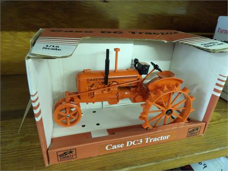 CASE DC3 TRACTOR