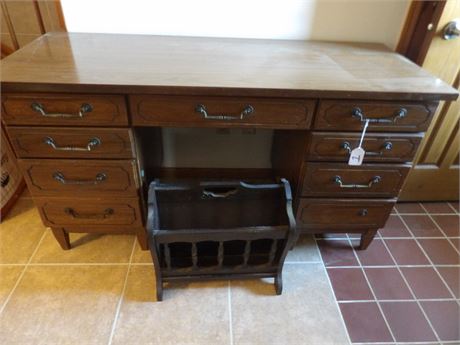 OFFICE DESK - WOODEN MAGAZINE  RACK