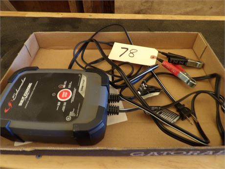 SCHUMACHER 8 AMP CHARGER