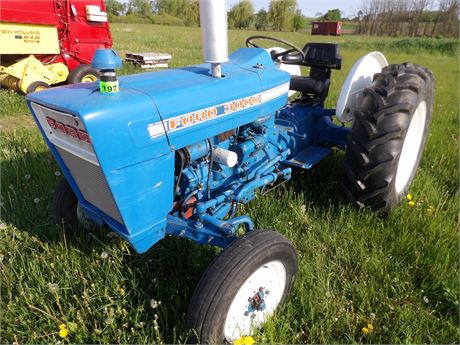 FORD 3000 ( D ) TRACTOR - RUNS - DRIVES - SEE DESCRIPTION BELOW