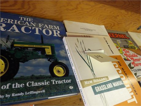 TRACTOR - TOY BOOK - ETC