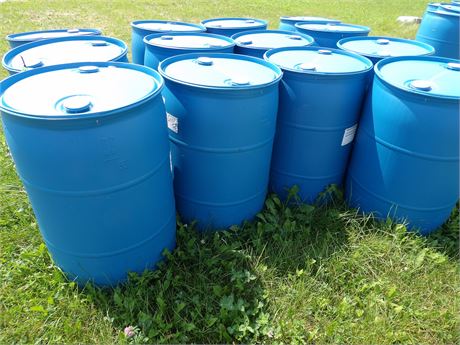 PLASTIC BARRELS ( 13 )