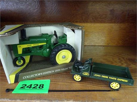 JD MODEL 630 LP TRACTOR - 1/16 SCALE - JD PARTS EXPRESS METAL VEHICLE