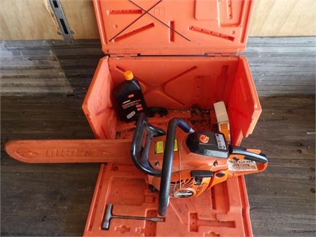 ECHO CS-450 CHAINSAW W / CASE