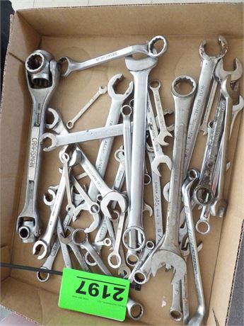 ASSORTMENT OF WRENCHES